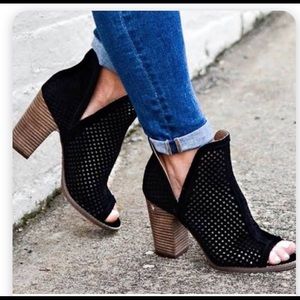 Lucky Larise Open Toe Black Suede Booties